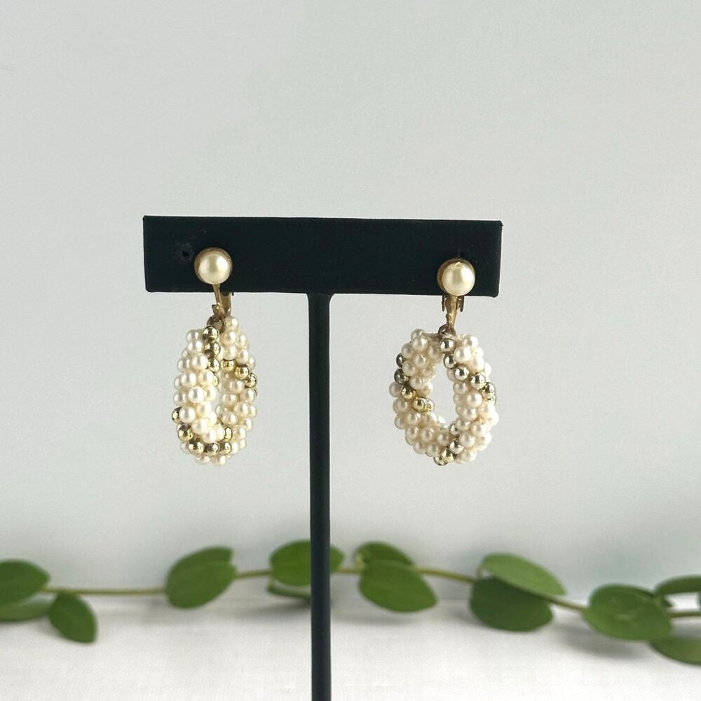 Vintage Faux Pearl & Gold Bead Clip-On Earrings Mid Century Bridal Jewelry 1.5" - Picture 8 of 8